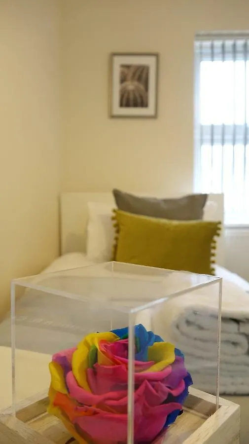 Habitación en casa particular Heathrow Ensuite Rooms- Auto Check In Londres
