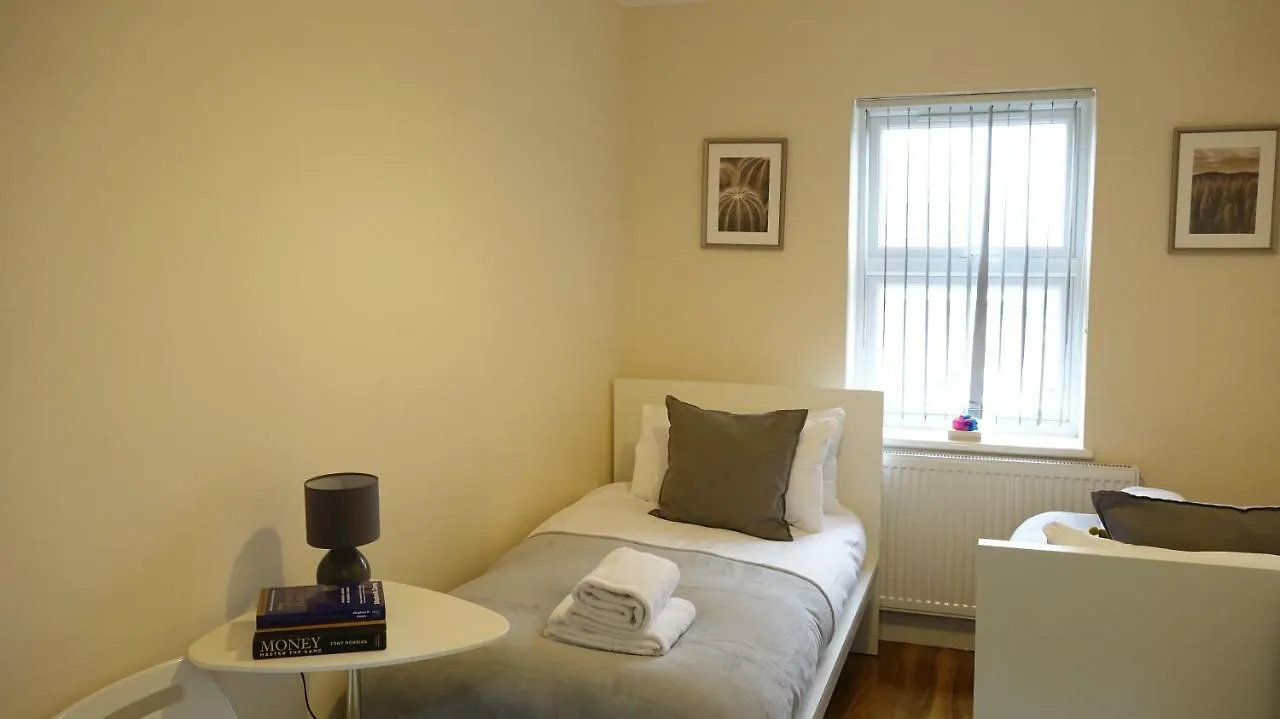 Habitación en casa particular Heathrow Ensuite Rooms- Auto Check In Londres Reino Unido